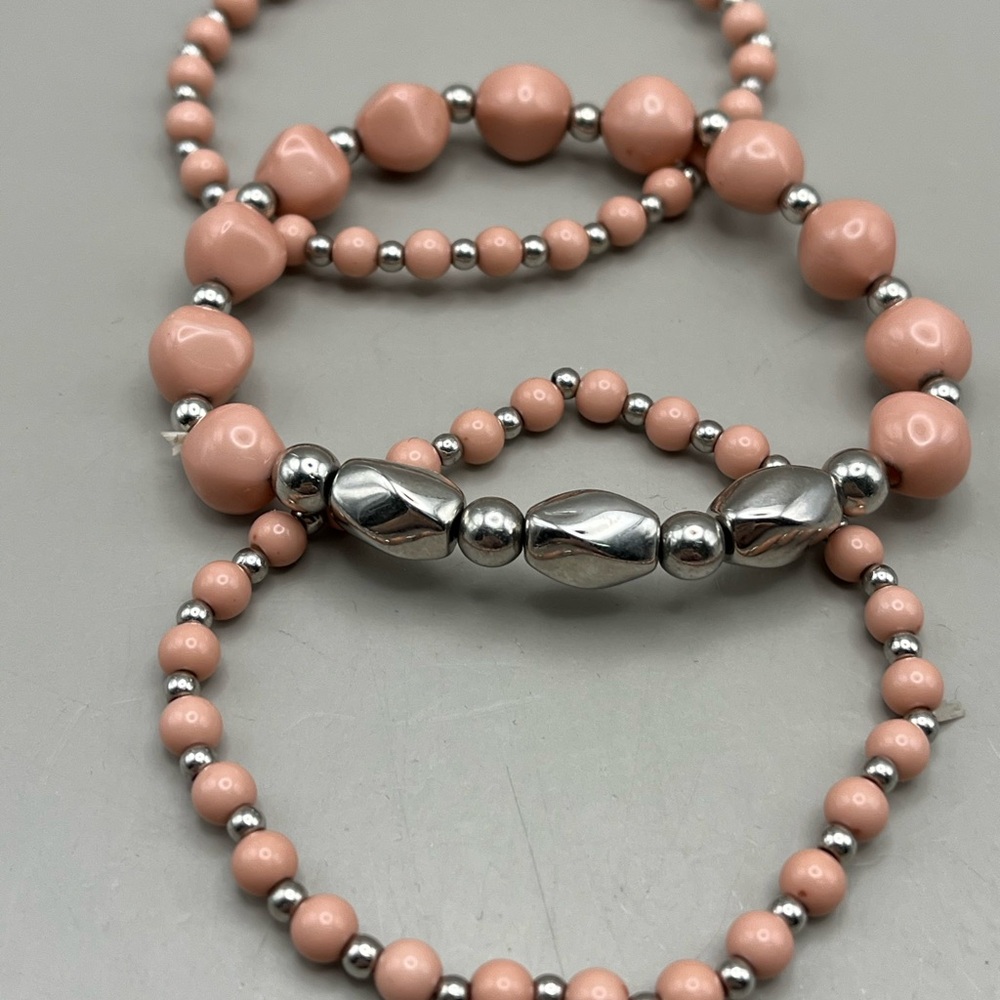 Set of 3 Pink And Silver Tone Beaded Stretchy Bracelets Stackable Fashion - Picture 3 of 4
